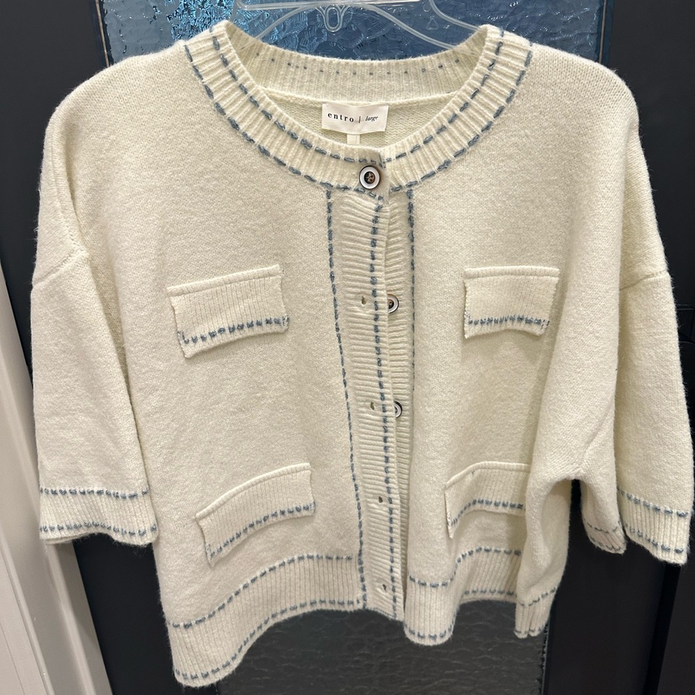 NWT Entro Cream Blue Stitch Cardigan – Size Large